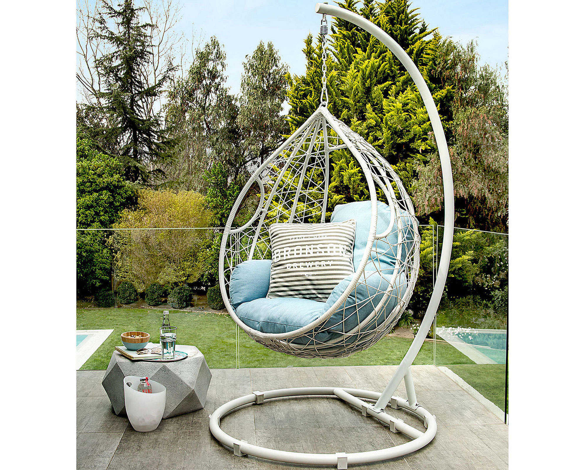 Outzen - Silla Colgante Efesio Outzen | Knasta Chile